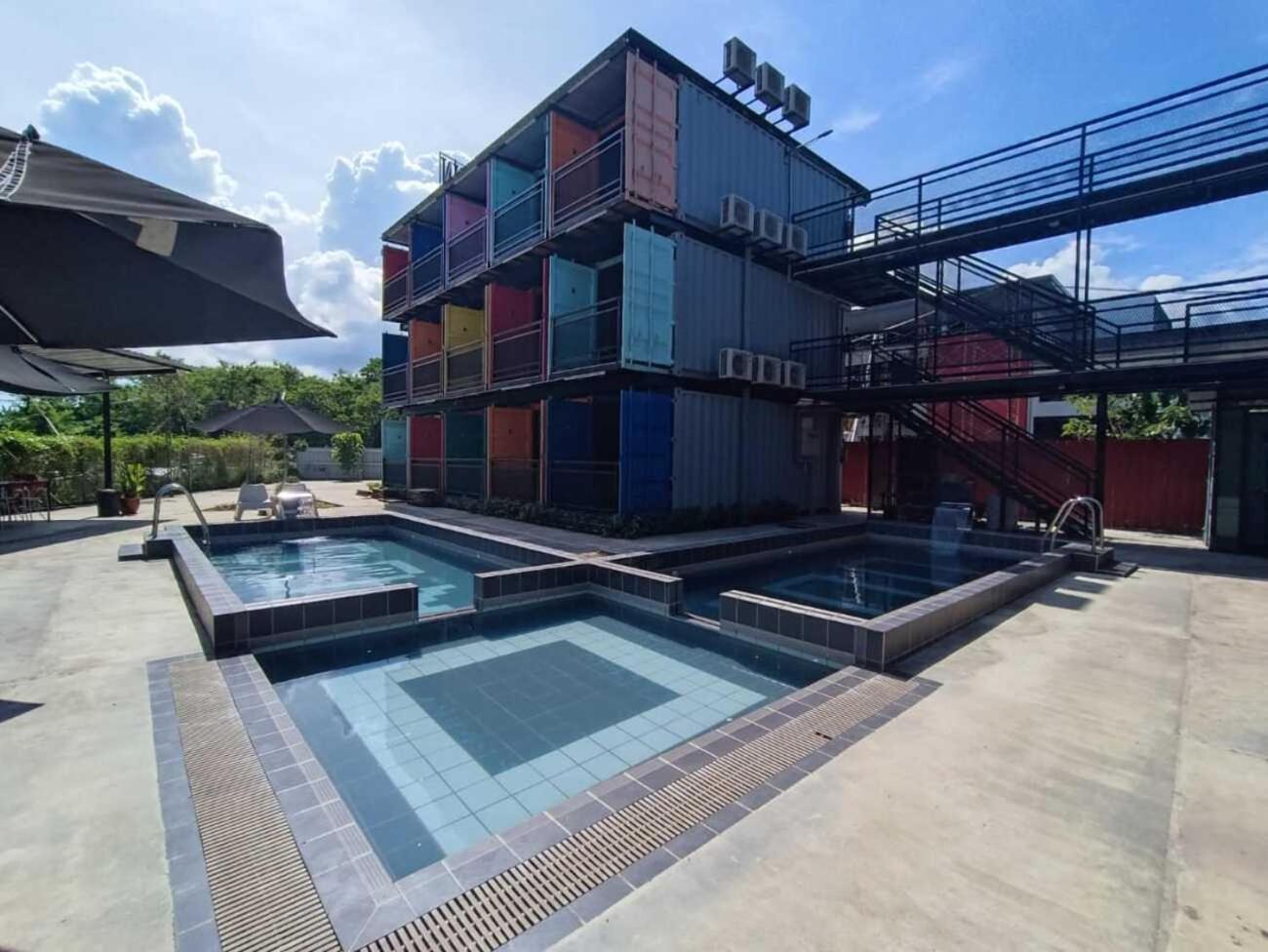 Boxinn The Kontena Home Semporna Exterior foto